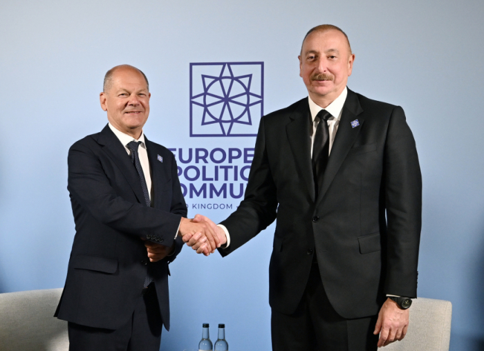 President Ilham Aliyev meets with German Chancellor Olaf Scholz in Oxford