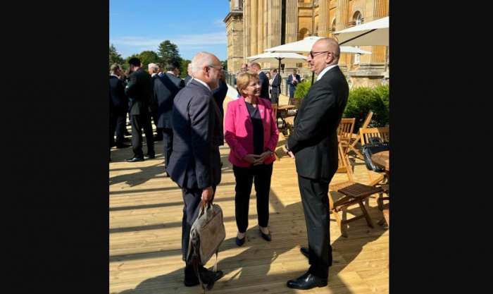   Oxford : le président Ilham Aliyev rencontre la présidente suisse Viola Amherd  