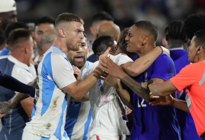 Paris Olympics: Argentina players jeered by crowd during heated football quarterfinal against France