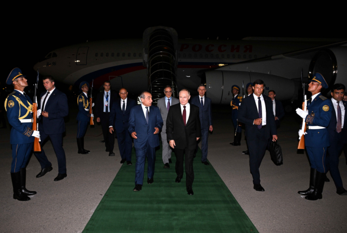  Russian President Putin arrives in Azerbaijan for state visit 