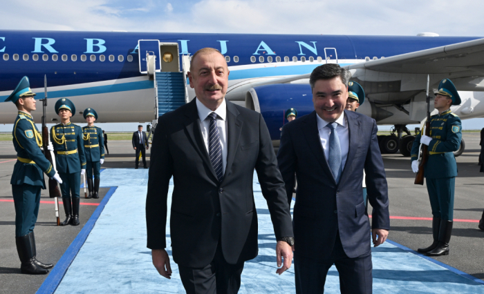  Presidente Ilham Aliyev viaja a Kazajstán 