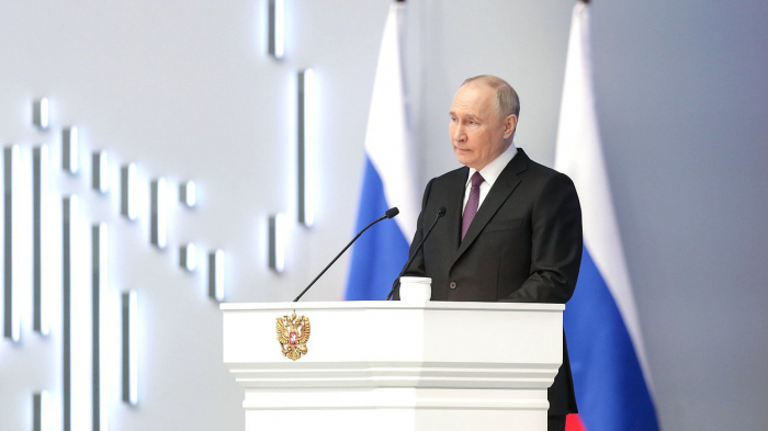   Bakú acoge la ceremonia oficial de bienvenida para el presidente ruso Putin  