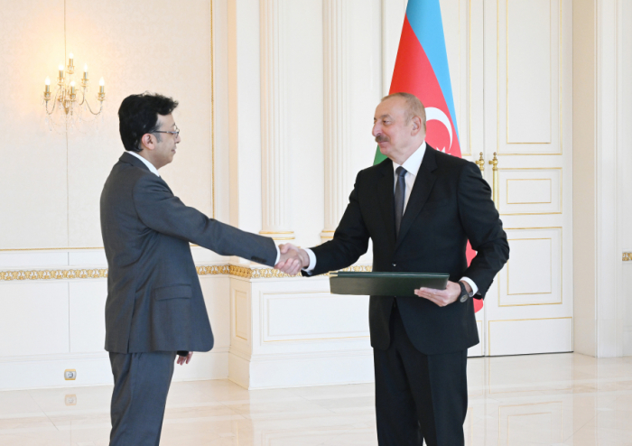   El Presidente Ilham Aliyev recibe las credenciales del Embajador entrante de Pakistán  