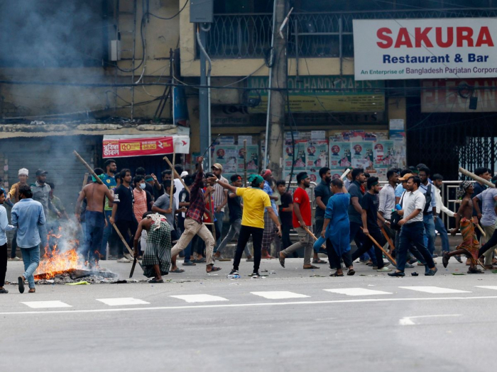 Bangladesh : le sort de la Première ministre incertain après de nouvelles manifestations