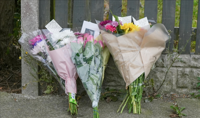 More than 100 evacuated from east London tower block fire 