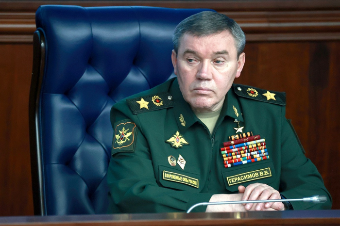    Gerasimov xəbərdarlığa məhəl qoymayıb    