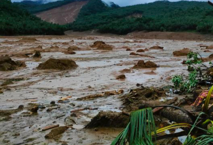 Floods, landslides in Philippines kill 10