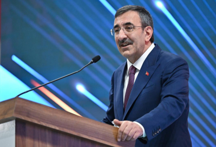  El vicepresidente de Türkiye felicitó a Ilham Aliyev 