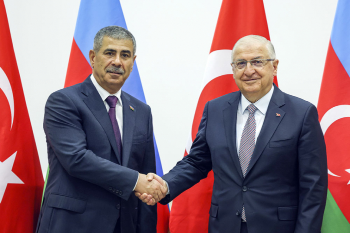 Azerbaijani, Turkish Defense Ministers praise bilateral military cooperation