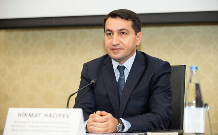   Hikmet Hajiyev berichtete über den Besuch des diplomatischen Korps in Kalbadschar  