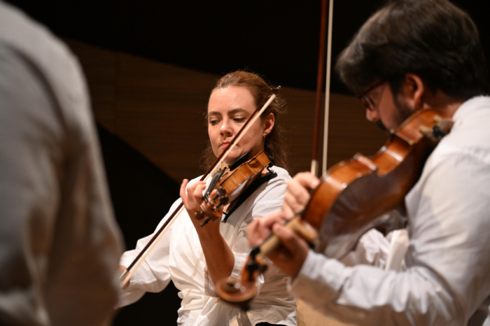    “Les Essences” kamera orkestri Bakıda konsert proqramı ilə çıxış edib  
   