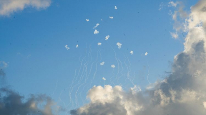   Raketen aus dem Libanon schlagen in Israel ein  