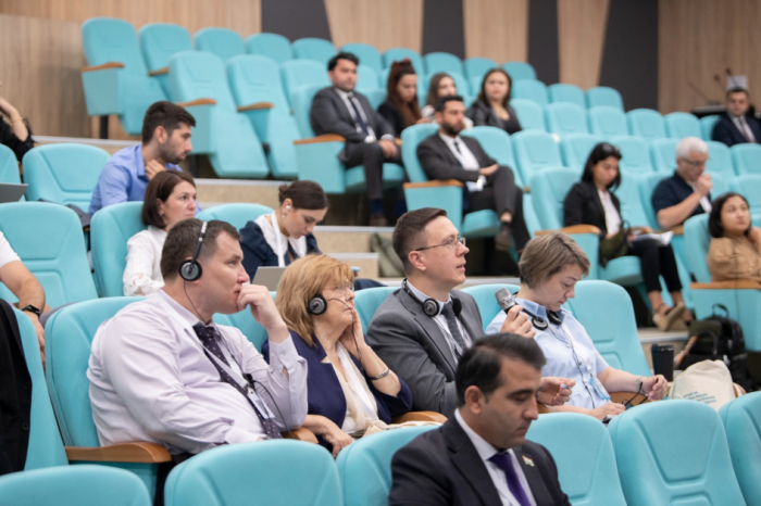 Bakıda keçirilən regional iqlim seminarı başa çatıb  
