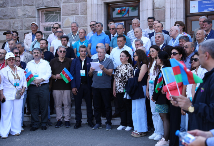 Participants of Forum of Azerbaijani scientists living abroad make appeal to President Ilham Aliyev