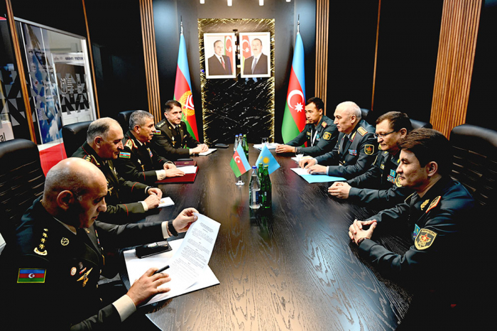   Azerbaijan and Kazakhstan discuss military cooperation  