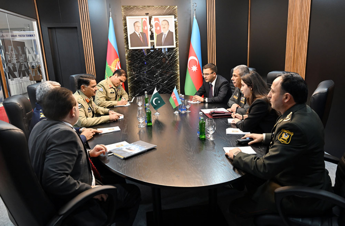 Azerbaijan, Pakistan discuss prospects of military cooperation