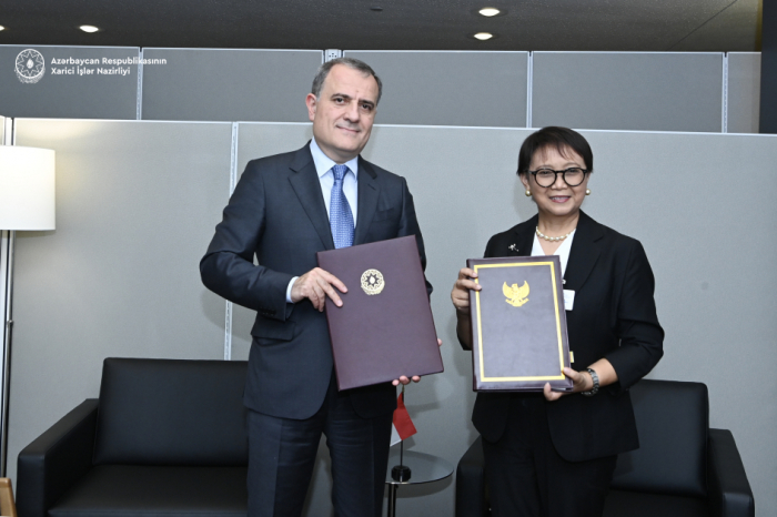   Azerbaijan, Indonesia ink visa-free agreement for diplomatic passport holders  