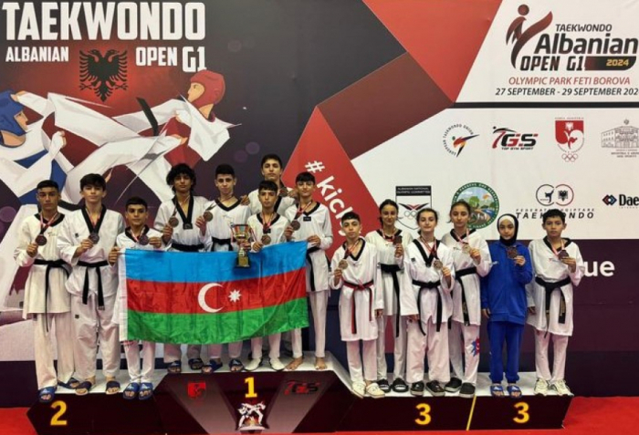 Los taekwondistas azerbaiyanos ganan 14 medallas en el torneo internacional