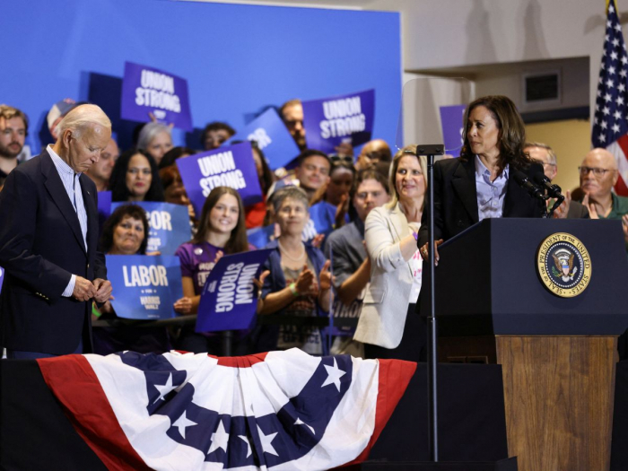 USA : Biden pour la première fois au côté de Harris lors d