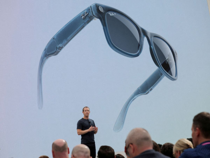 L’investissement de Meta dans EssilorLuxottica sera "symbolique", dit Mark Zuckerberg