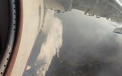 Un avión anfibio de Azerbaiyán participa en la extinción de incendios forestales en Türkiye