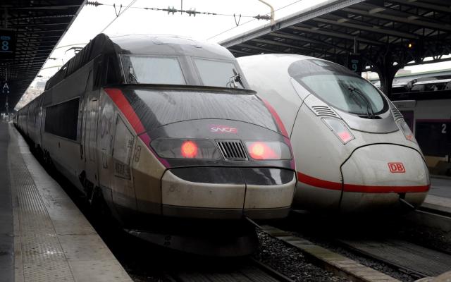 Hamburg station virus scare on high-speed train