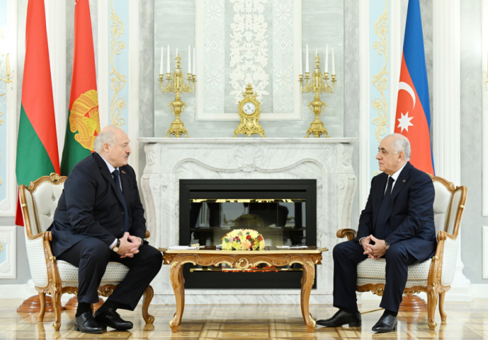  Primer Ministro de Azerbaiyán se reunió con el Presidente de Bielorrusia en Minsk 