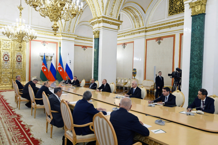  Presidents of Azerbaijan and Russia meet in Moscow