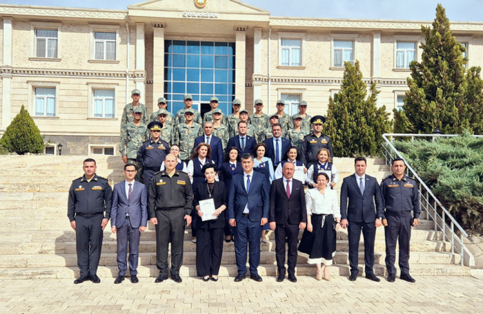       Müstəqilliyin Bərpası Günü münasibətilə Azərbaycan Ordusunda silsilə tədbirlər keçirilib    -    FOTOLAR      