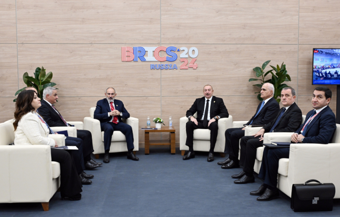  Le président azerbaïdjanais et le Premier ministre arménien se rencontrent à Kazan 