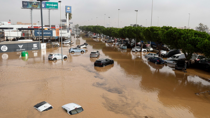   Over 100 people killed in devastating floods in Spain  