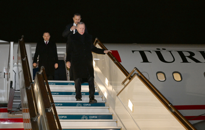   El presidente turco Recep Tayyip Erdogan llega a Azerbaiyán  