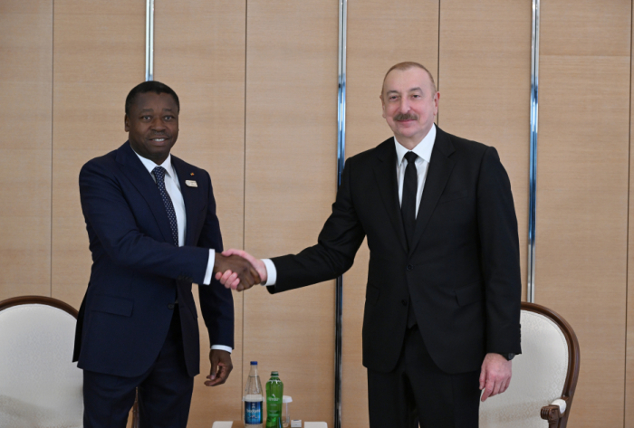  Presidente de Azerbaiyán mantiene reunión con el presidente de Togo 