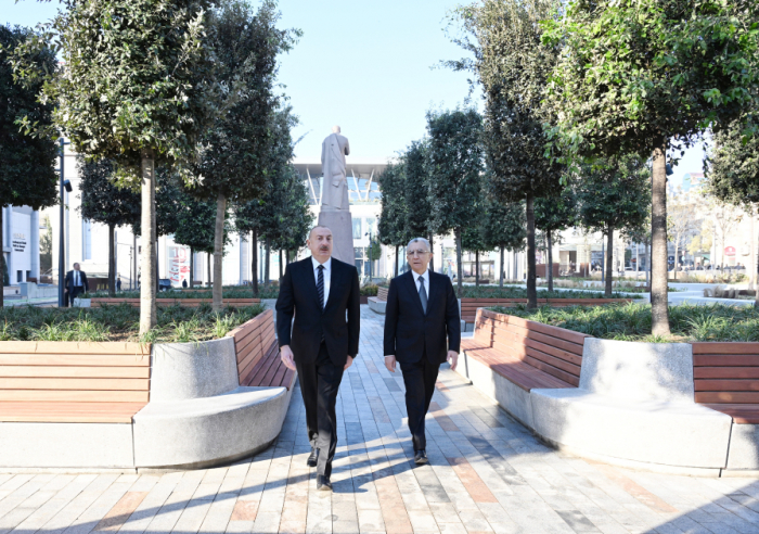 President Ilham Aliyev reviews upgraded conditions following landscaping, reconstruction efforts in front of Baku Railway Station