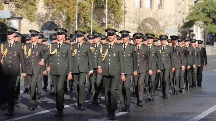   Tag des Sieges wird mit einer Militärparade gefeiert  