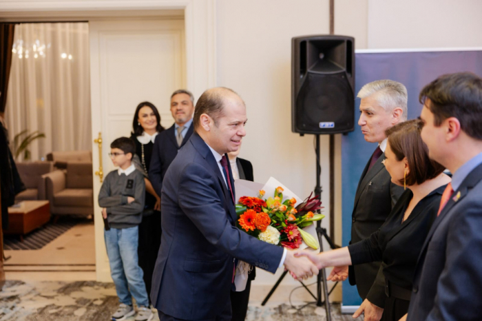 Azerbaijan’s Victory and Flag Days marked in Chisinau