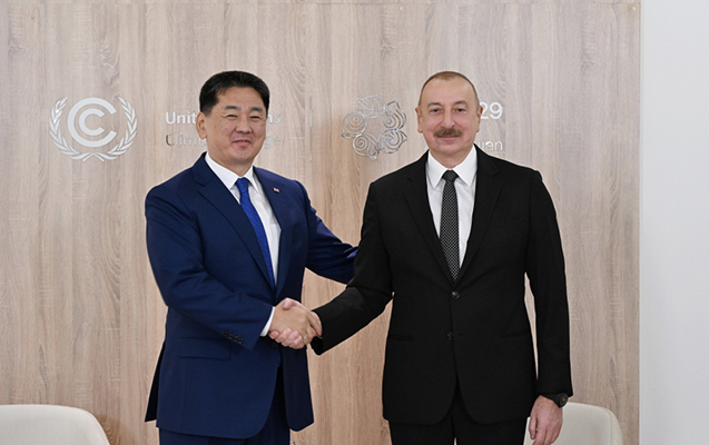  Ilham Aliyev se reunió con el presidente de Mongolia 