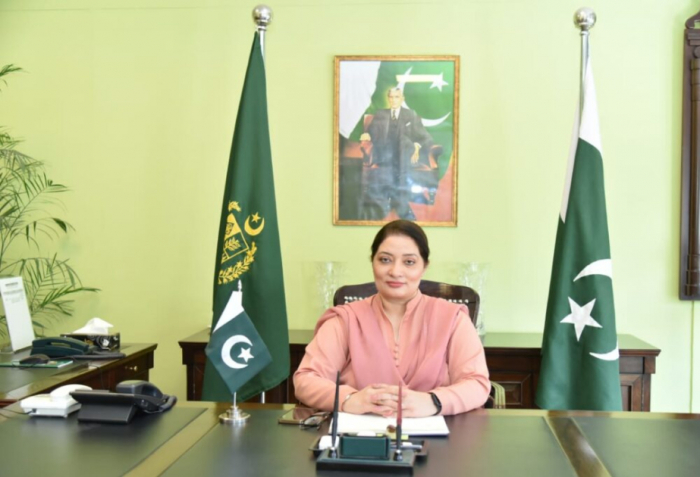   Delegation unter Leitung der Klimakoordinatorin des pakistanischen Premierministers in Baku eingetroffen  