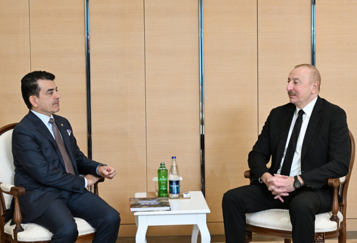   Präsident Ilham Aliyev trifft sich mit dem Generaldirektor der ICESCO  