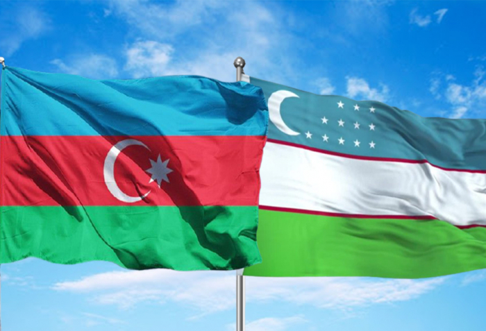 Se discute la cooperación entre Azerbaiyán y Uzbekistán