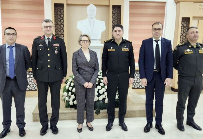 Meeting with NATO delegation held in Baku, Defense Ministry