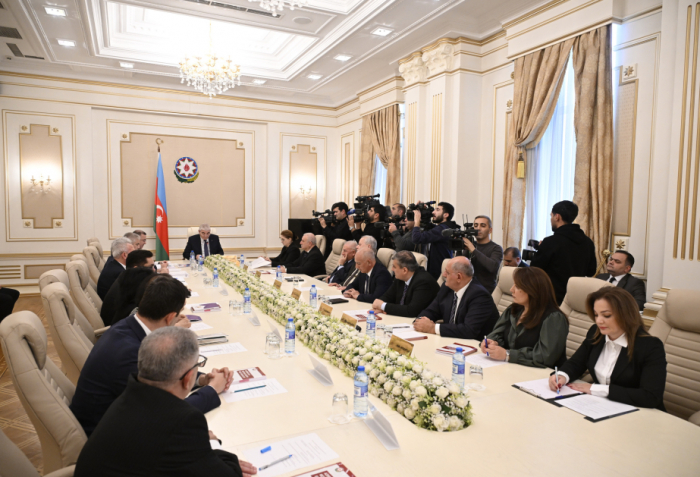 Azerbaijan’s Central Election Commission holds meeting