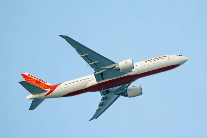 Indian airlines hit by nearly 1000 hoax bomb threats