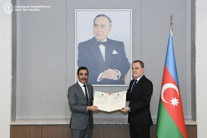   Azerbaijan, Kuwait review economic growth and cooperation  