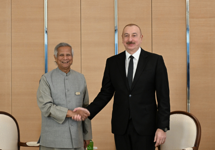 President Ilham Aliyev meets with Chief Adviser to Bangladesh