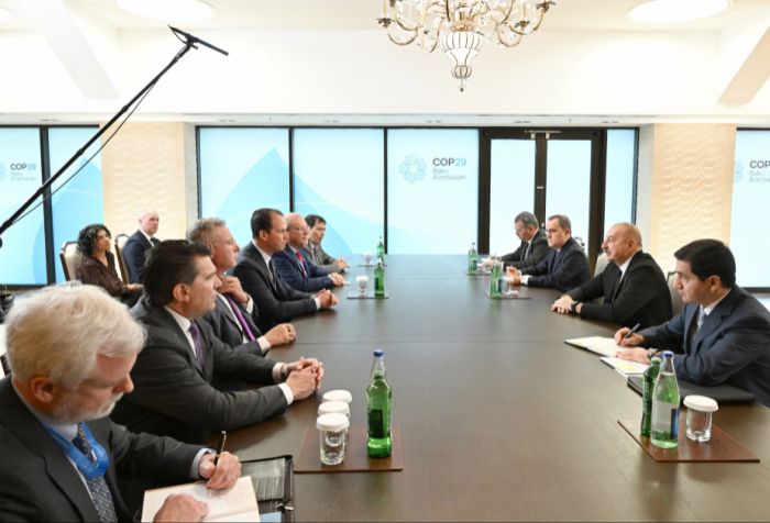   Presidente Ilham Aliyev recibe a la delegación encabezada por el miembro de la Cámara de Representantes de EE.UU.  