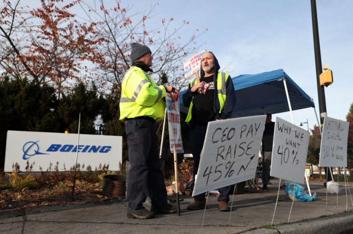 Boeing : les ouvriers acceptent le nouvel accord, mettant fin à une grève historique