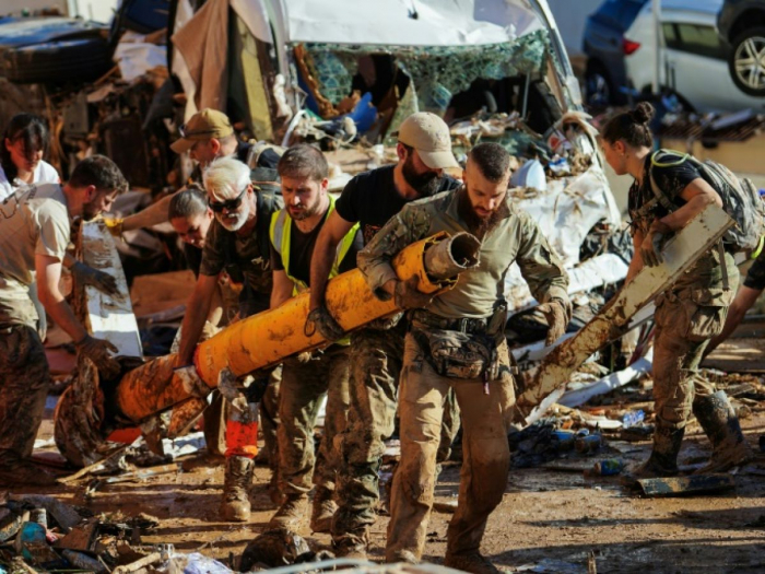 Inondations en Espagne : au moins 211 morts, nouveaux renforts militaires