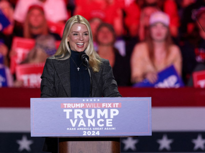 USA : Trump choisit Pam Bondi au poste d