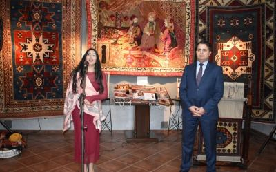  Inaugurada en Tbilisi una exposición de alfombras azerbaiyanas 